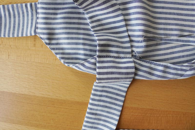 Střih a návod jak ušít dámské dlouhé šaty s rozparkem a širokými ramínky - ramínka