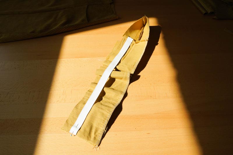 Jak se šije dámská manšestrová sukně (příprava pásku - pasového límce)