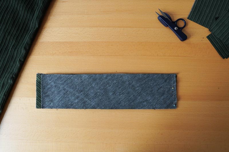 Detailní návod jak ušít manšestrové kalhoty - pásek