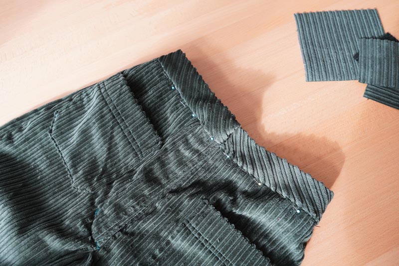 Detailní návod jak ušít manšestrové kalhoty - pásek