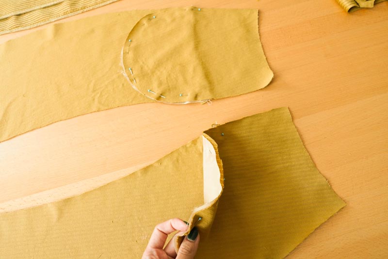 Jak se šije manšestrová sukně (šití kapes na sukni)