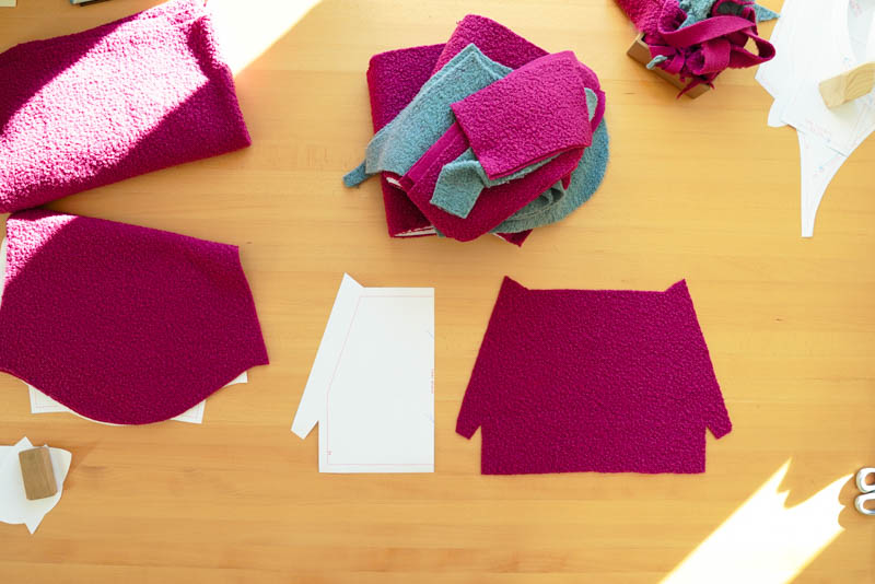 Střih a návod jak ušít chlupatou mikinu s kapucí - kapsa