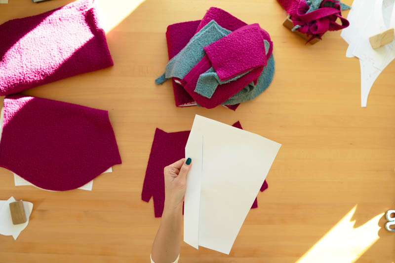 Střih a návod jak ušít chlupatou mikinu s kapucí - kapsa