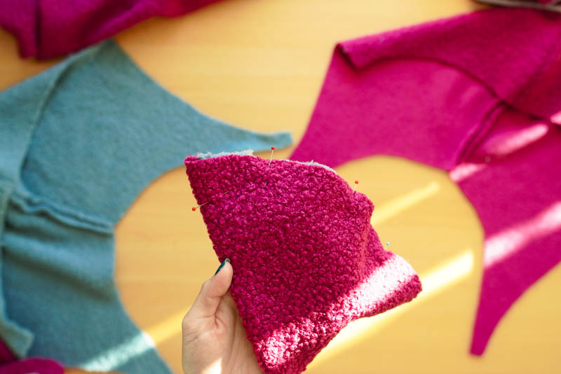 Střih a návod jak ušít chlupatou mikinu s kapucí - kapuce