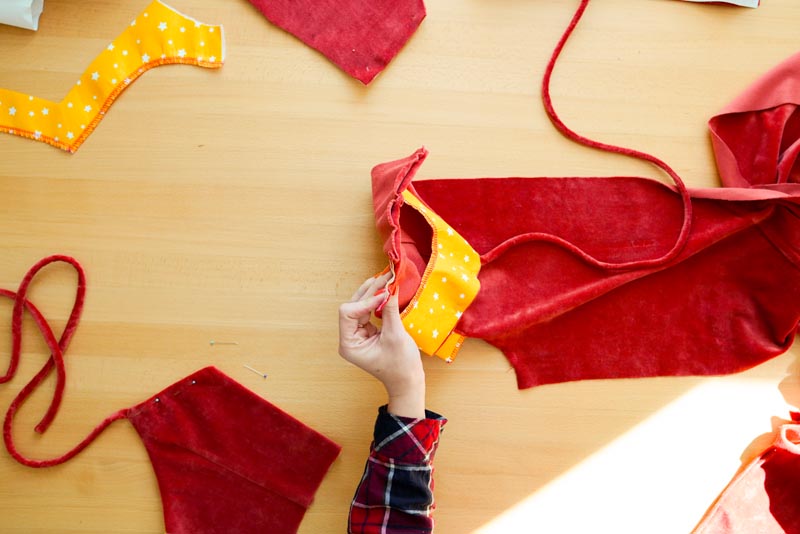 Jak ušít overal - sešití živůtku s kalhotami