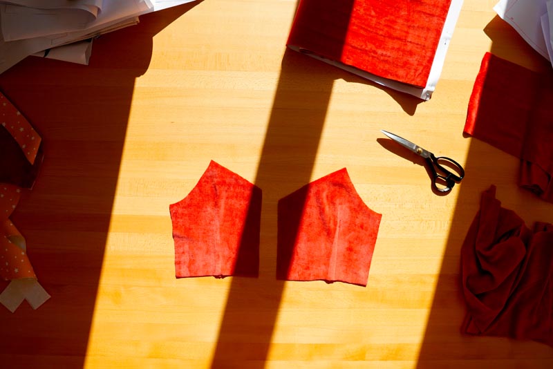 Jak ušít overal - ušití prsních záševků