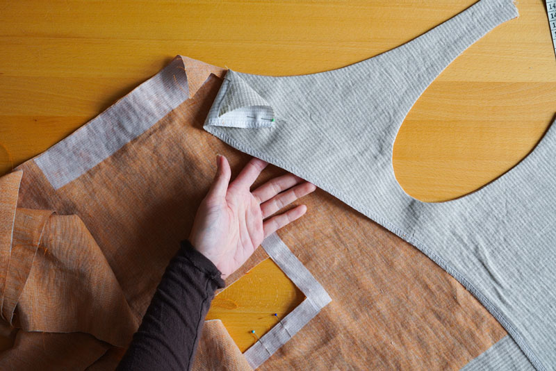 Střih a návod jak ušít pohodlné dámské šaty - podsádka