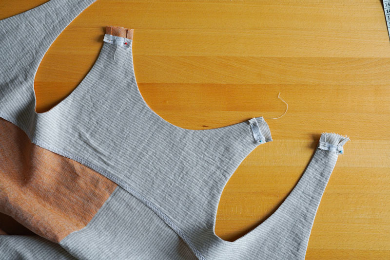 Střih a návod jak ušít pohodlné dámské šaty - podsádka