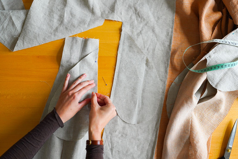 Střih a návod jak ušít pohodlné dámské šaty - kapsy