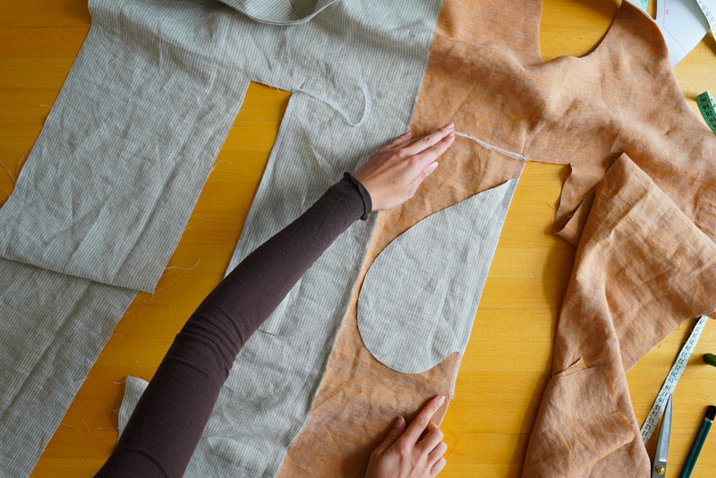 Střih a návod jak ušít pohodlné dámské šaty - vsadky