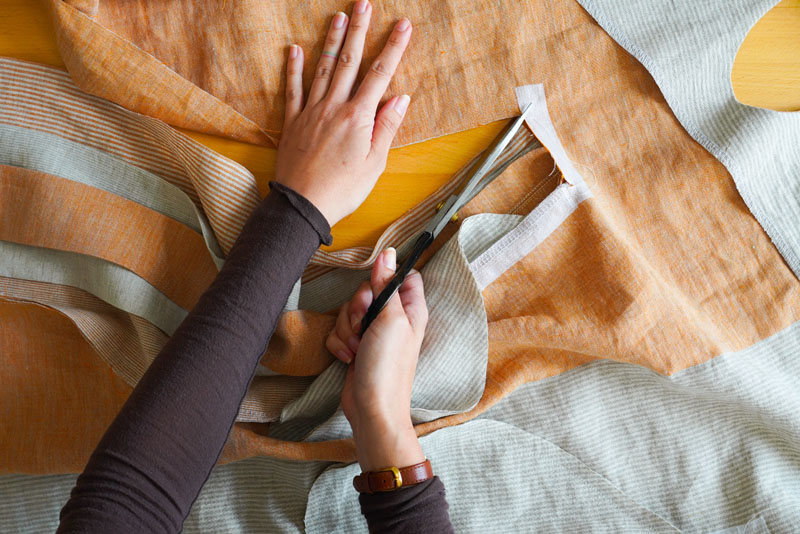 Střih a návod jak ušít pohodlné dámské šaty - vsadky