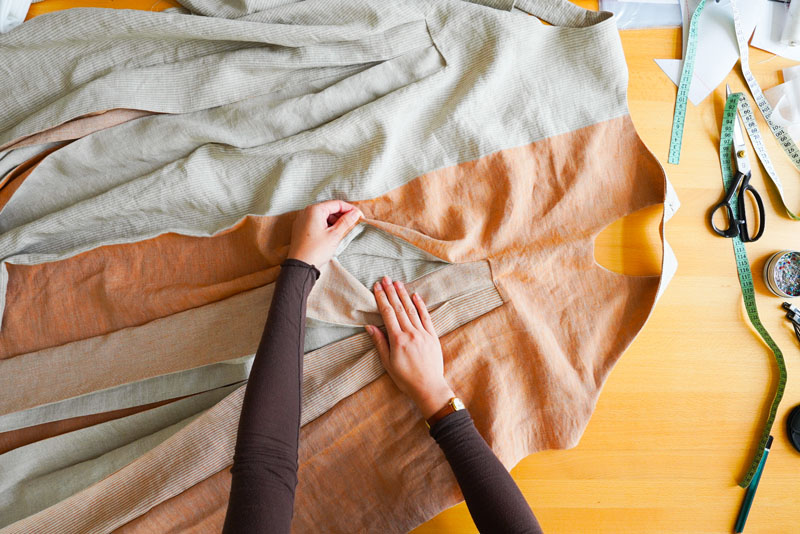 Střih a návod jak ušít pohodlné dámské šaty - vsadky