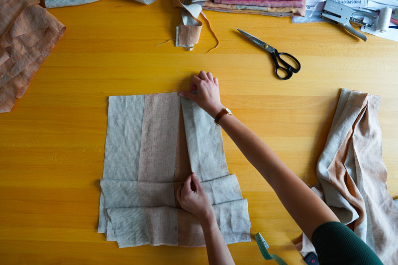 Střih a návod jak ušít pohodlné dámské šaty - vsadky