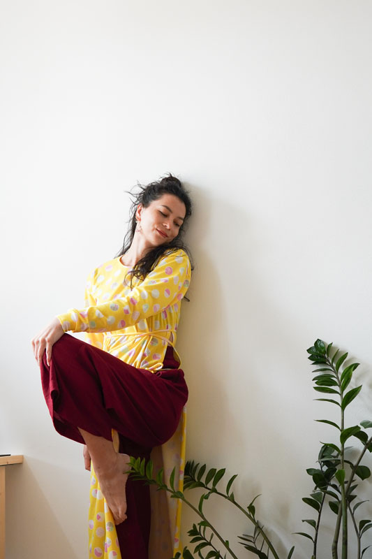 PDF a papírový střih na jednoduché dámské tričkové šaty + podrobný návod na šití krok za krokem