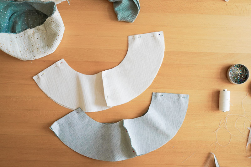 Střih a podrobný foto návod jak ušít oboustranný klobouk