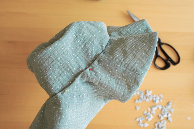 Střih a podrobný foto návod jak ušít oboustranný klobouk