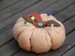 Dýňový jehelníček - halloween