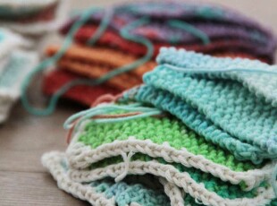 Projekt leden / únor 2017 - ručně pletená deka ve stylu patchwork