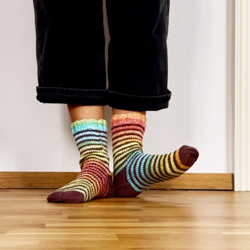 Návod na dámské pletené ponožky STRIPE (velikost 38)