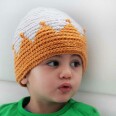 Návod na dětskou háčkovanou čepici s korunou. Pro malého prince