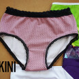 Střih na dámské kalhotky bikini