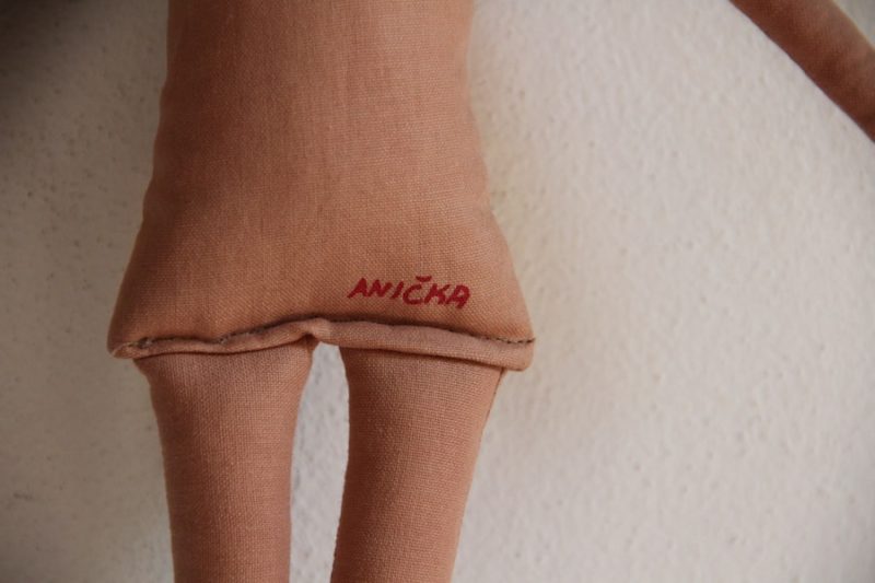 Ručně vyrobená panenka