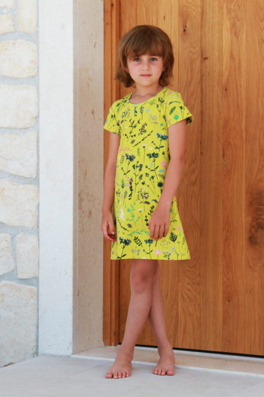 Jednoduchý střih na dětské šaty BASIC