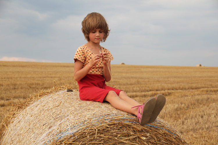 Střih na jednoduché dětské šaty