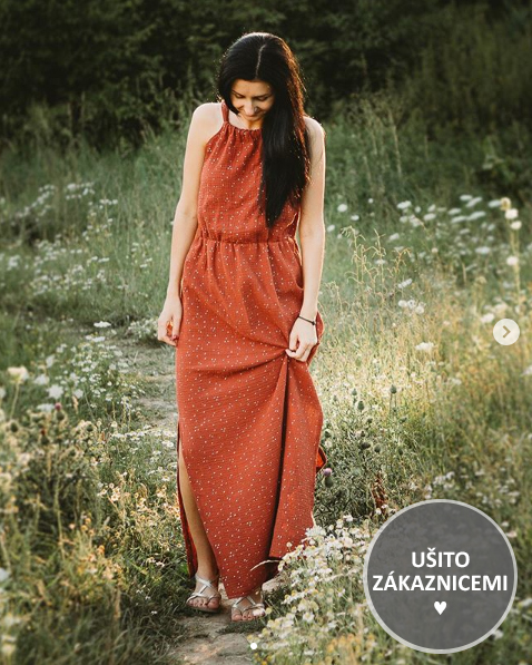 Střih na dámské dlouhé šaty - ušila Klára Š.