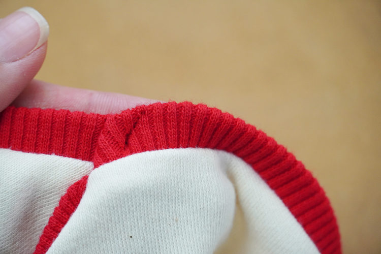 Střih na dámské krátké tričko / mikinu ve stylu crop - návod na šití