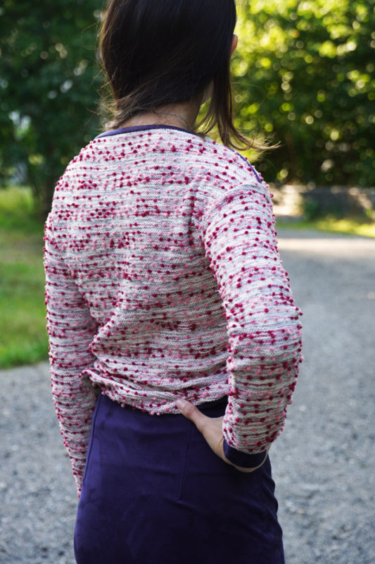 Střih na dámskou tričko - mikinu + detailní foto návod jak ušít mikinu zdarma