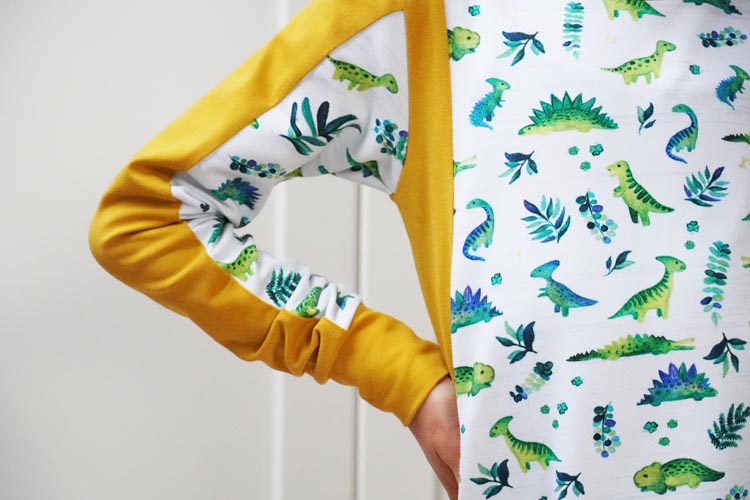 Střih - jednoduché dětské mikino šaty