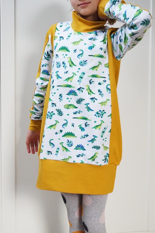 Střih - jednoduché dětské mikino šaty