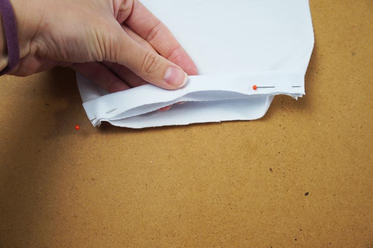 Druhy lemování: Návod jak lemovat proužkem úpletu na polovinu