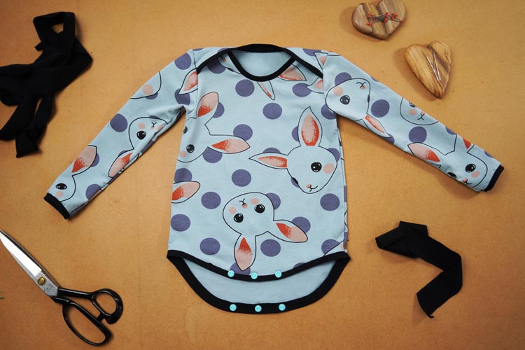 Střih - dětské body pro látkové plenky