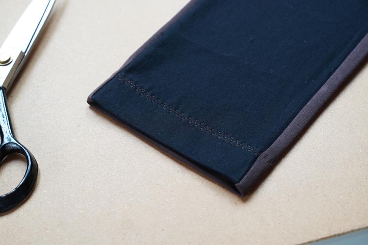 Střih - jednoduché dětské tepláky