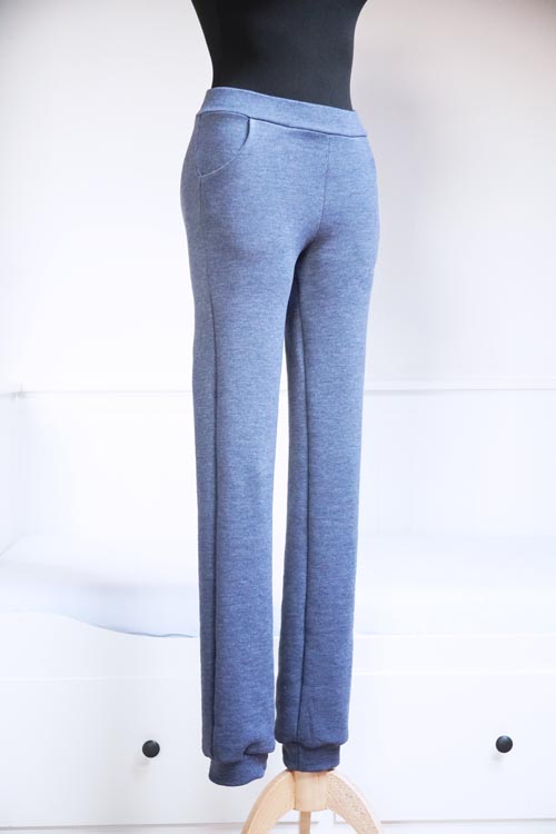 Střih - dámské tepláky do nápletu s kapsami