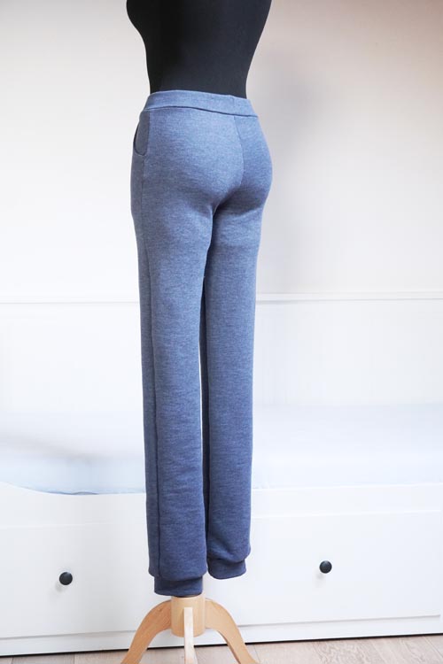 Střih - dámské tepláky do nápletu s kapsami