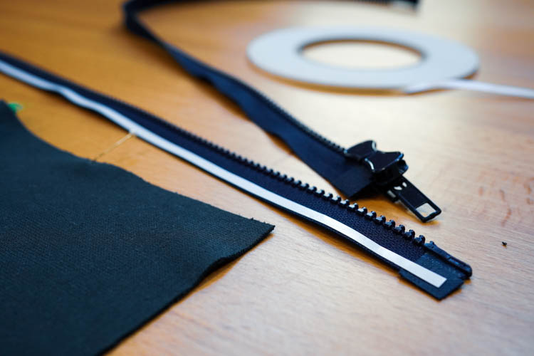 Jak jednoduše všít zip do bundy, lepící páska stylefix