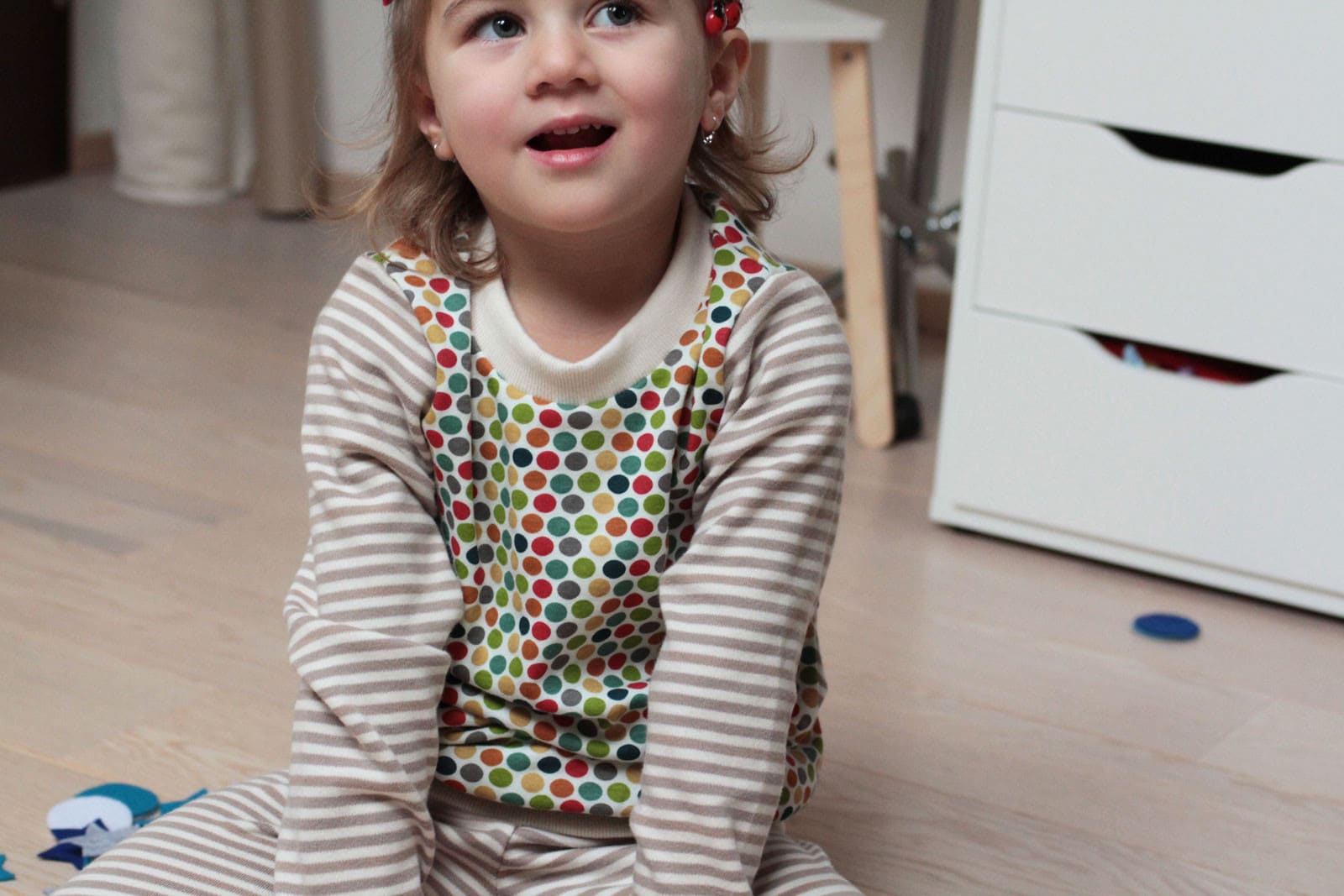 Dětská puntíkatá mikinka z BIO bavlny Birch Fabrics