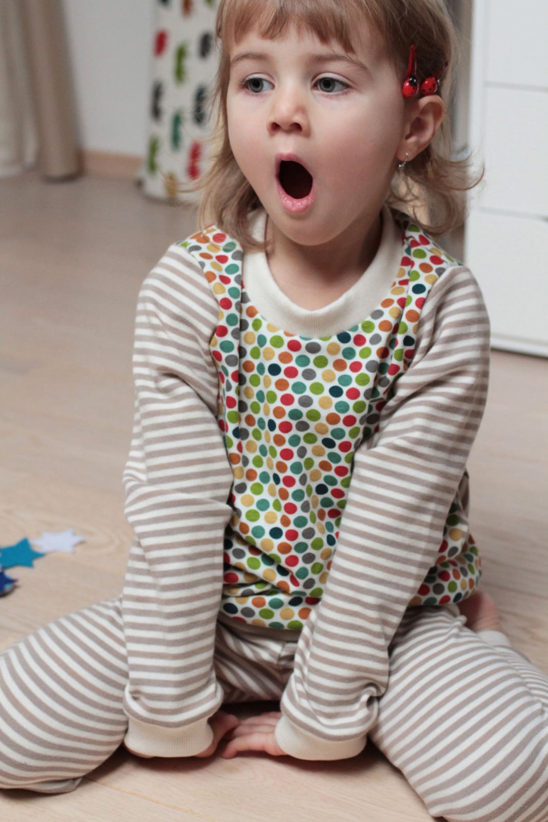 Dětská puntíkatá mikinka z BIO bavlny Birch Fabrics