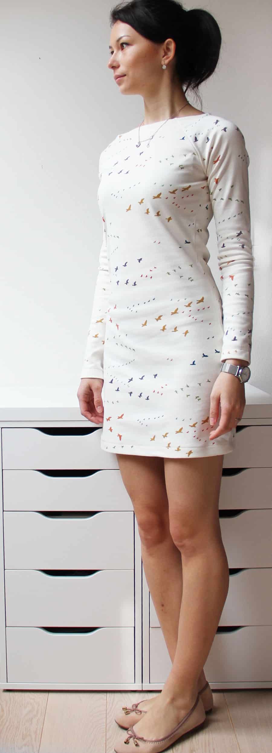 Střih na dámské elegantní polopřiléhavé šaty