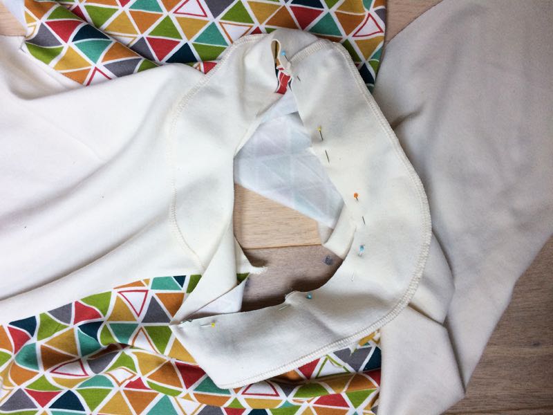 How to sew a t-shirt (or dress) with raglan sleeves and neckline facing