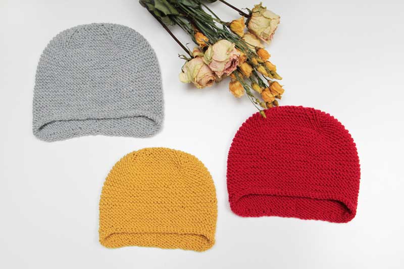 Návod na jednoduchou dětskou nebo dámskou pletenou čepici přes uši