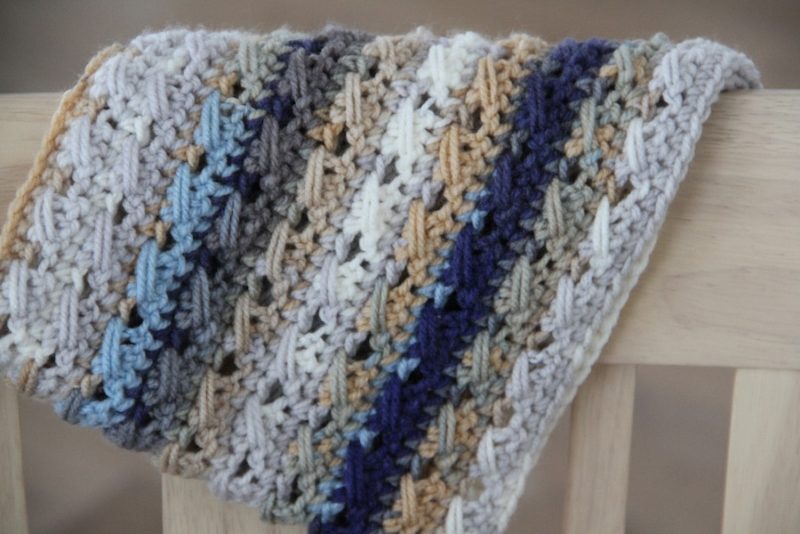 Háčkovaný nákrčník