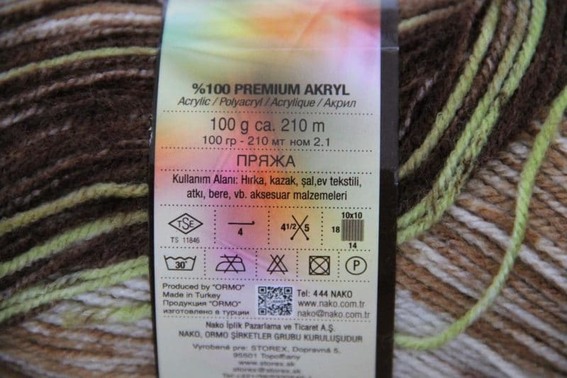 Háčkovaný nákrčník - pletací příze Nako Colormatic