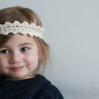 Háčkovaná čelenka pro malou vílu