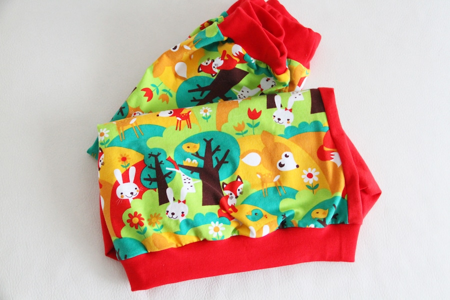 Dětské bavlněné pyžámko se zvířátky látka Lillestoff - střih a návod na šití