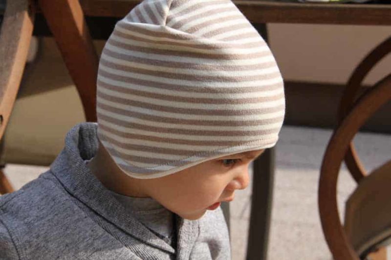 Dětská jarní nebo podzimní čepice přes uši - návod a střih